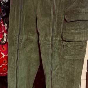 IVY PARK ADIDAS  NWOT Olive Corduroy Cargo Pants unisex XL